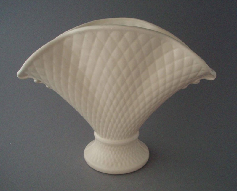 Vase; Crown Lynn Potteries Limited; 1960-1969; 2008.1.1296
