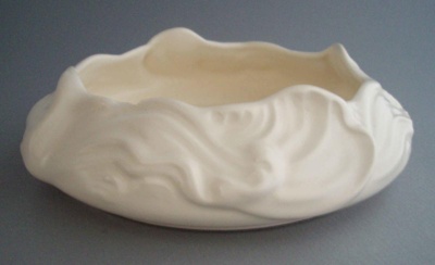 Bowl vase; Crown Lynn Potteries Limited; 1960-1975; 2008.1.919