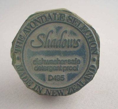 Backstamp - Shadows; Crown Lynn Potteries Limited; 1977-1985; 2008.1.1672