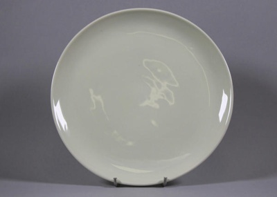 Dinner plate - Gidon Bing; Studio Ceramics NZ Ltd; Circa 2016; 2017.1.236