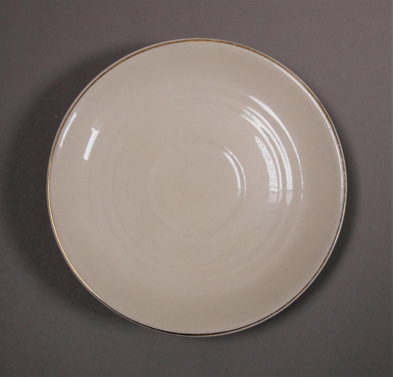 Saucer - Paris pattern; Crown Lynn Potteries Limited; 1943-1950; 2016.48.62