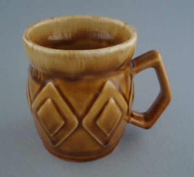 Mug - diamond; Titian Potteries (1965) Limited; 1975-1985; 2008.1.2290