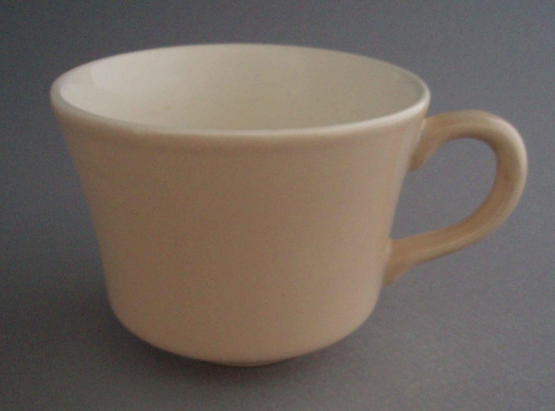 Cup - Colour glaze; Crown Lynn Potteries Limited; 1981-1989; 2008.1.1534
