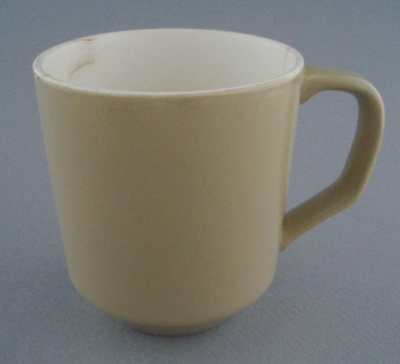 Beaker - Colour glaze; Crown Lynn Potteries Limited; 1967-1972; 2008.1.1910