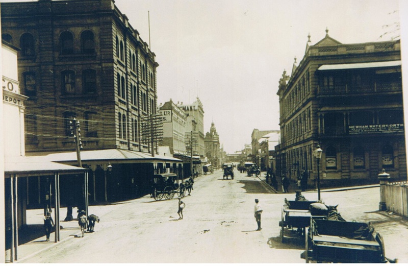 Photograph, street scene Brisbane ; c.1890; 7519 on eHive