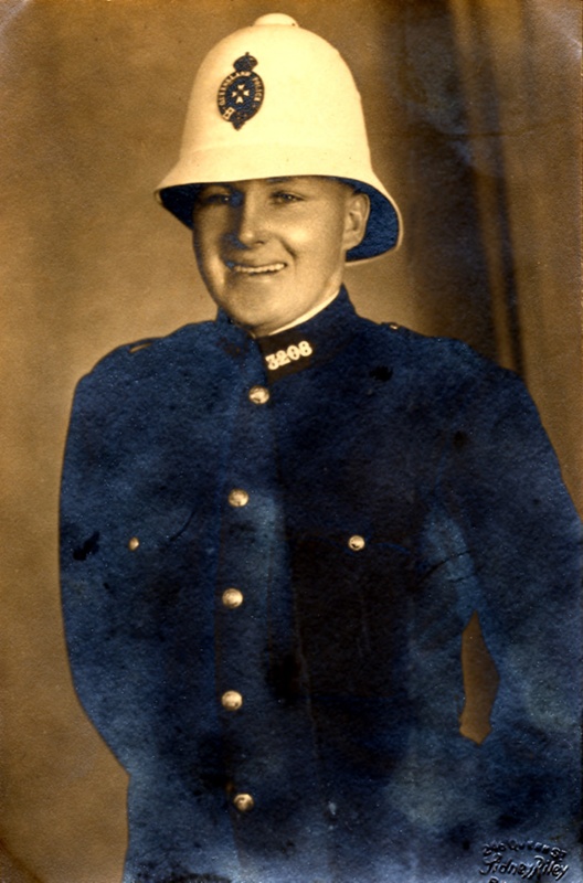Studio portrait of Constable Sydney William Currey; 1945; PM0276 eHive