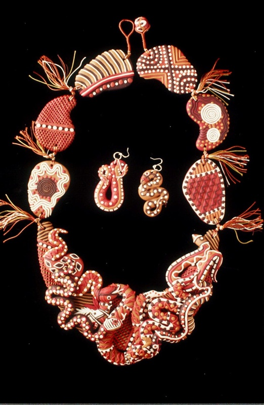 Aboriginal Set "Hissess", necklace and earrings; Gordon, Robyn; 1115008 