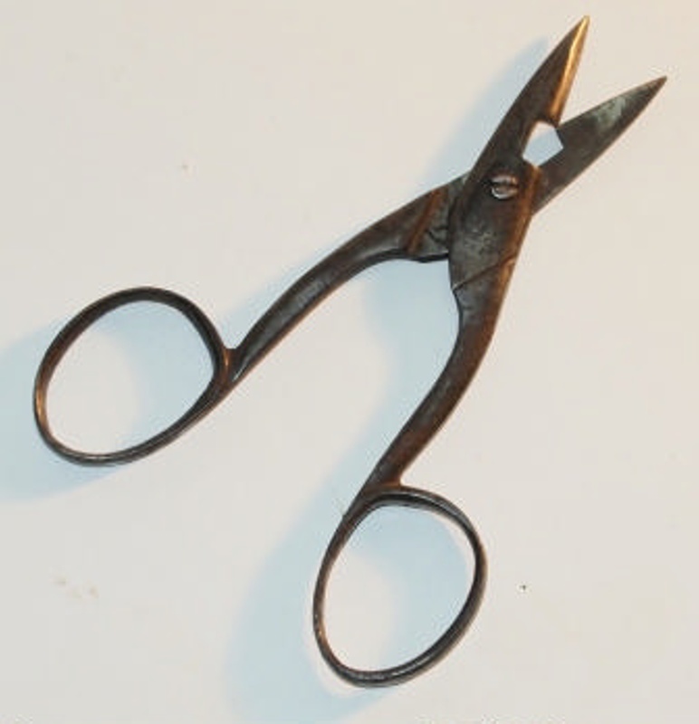 Buttonhole scissors; c.1890; T161 on eHive