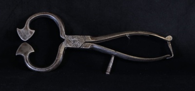 Sugar loaf cutter; STMEA:82.A.1.16
