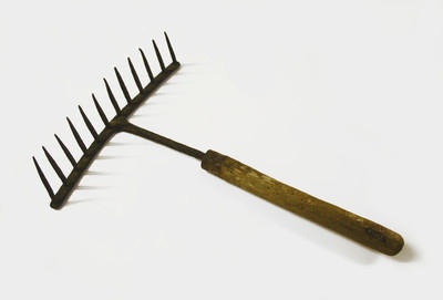 Mussell Rake Mussel rake; STMEA:A.7662 | eHive