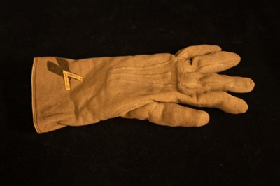 Gloves; STMEA:82.A.78.27.1