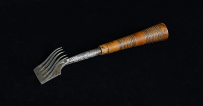 Mane comb; STMEA:A.1320