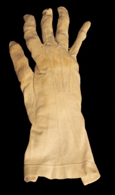 Glove (lady's); STMEA:82.A.78.29.3