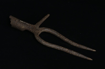 Cavings Fork; c.1930; STMEA:A.1988