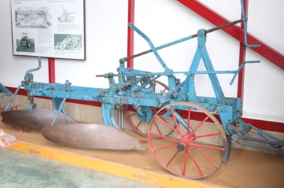 Tractor plough; Ransomes, Sims & Jefferies; STMEA:A.1858