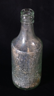 Bottle EMBROCATION; Elliman Son & Co. Ltd; STMEA:2018-152