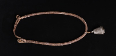 Cattle collar; STMEA:1995-15