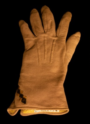 Glove (lady's); STMEA:82.A.92.37.13