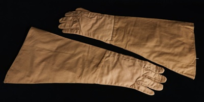 Gloves; Southcombe Bros.LTD; STMEA: 2006-14a