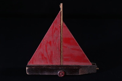 Wooden Boat Toy; STMEA:2005-54a