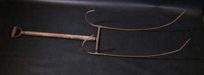 Cavings Fork; c.1930; STMEA:A.1987