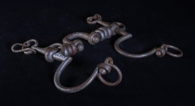 Pendant Horse Bit ; 20th.Century; STMEA:A.5240