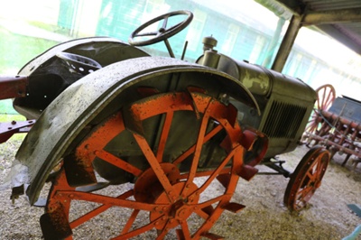 Tractor; International, U.S.A.; STMEA:A.459