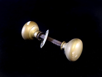 Knob (Door); STMEA:83.A.8
