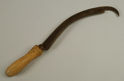 Beet topper; Early 20th century; STMEA:78.A.83.6.2