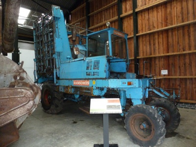 Harvester - Sugar beet - combined; Ransomes; 1974; STMEA:2000-25