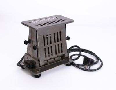 Toaster; General Electric Co.; STMEA:1991-13.9a