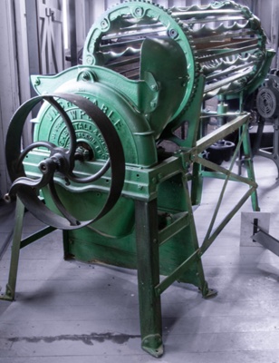 Root cleaner and cutter; Bentall; STMEA:1986-8
