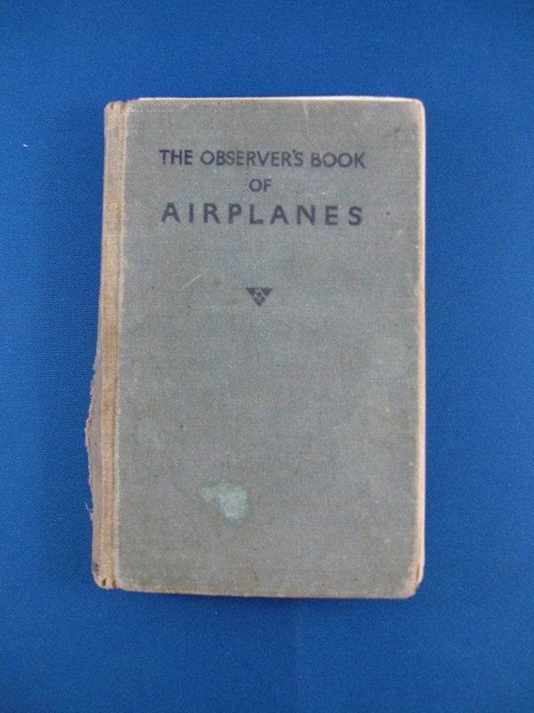 Book- The Observer's Book of Airplanes; Joseph Lawrence; 1943; TAM2012 ...