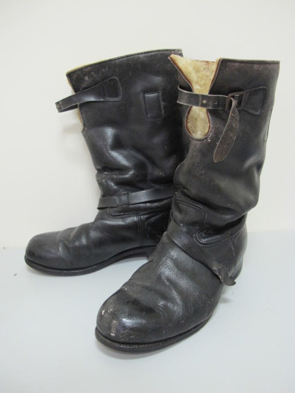 classic short wool lined leather boot