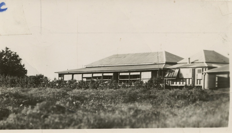 Hughenden Hospital, 1930s - 1940s?; Unidentified; 1930s - 1940s?; 2011 ...