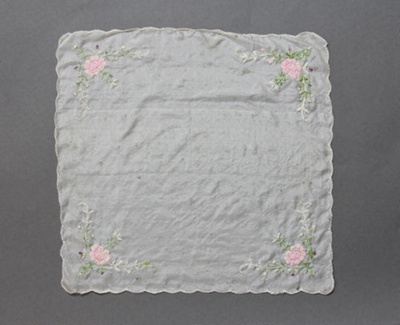 Handkerchief, World War One Souvenir; unknown maker; 1914-1918; MT2012.33.6