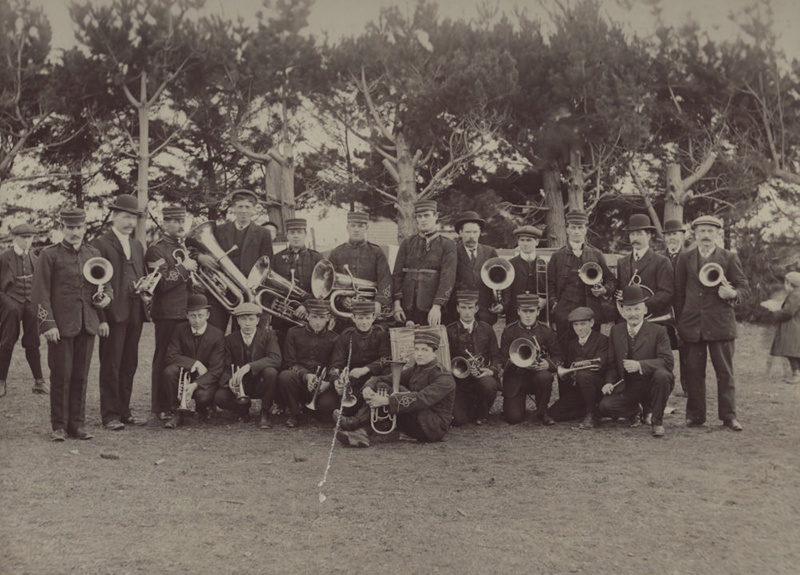 Photograph [Mataura Brass Band, 1910]; unknown photographer; 1910