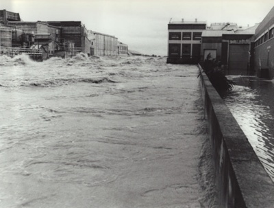Photograph [Flood, Mataura Paper Mill, 1978] ; McDonald, Keith (Mr); 15.10.1978; MT2011.185.177