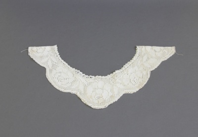 Collar, crocheted; Wright, Alma Maud (Mrs); 1918-1933; MT1999.163.4