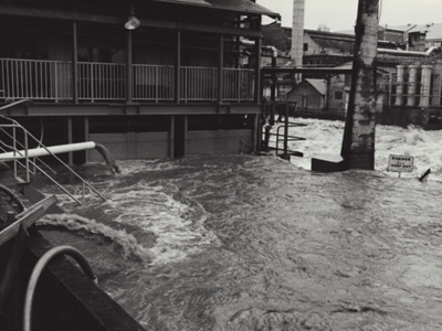 Photograph [Flood, Mataura Paper Mill, 1978] ; McDonald, Keith (Mr); 14.10.1978; MT2011.185.172