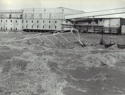 Photograph [Flood, Mataura Paper Mill, 1978] ; McDonald, Keith (Mr); 15.10.1978; MT2011.185.180