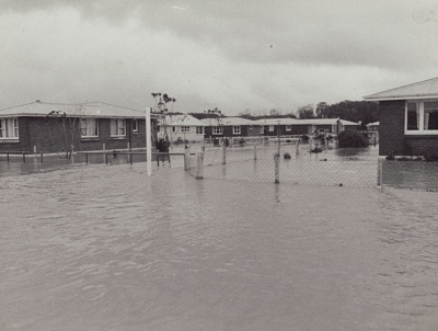 Photograph [1978 Flood, Riverhead Lane, Mataura]; Henderson, Keith Raymond; 1973; MT2017.18.1 