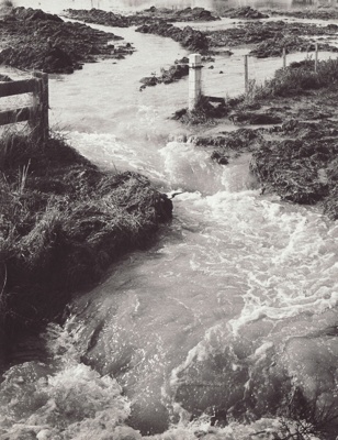 Photograph [1978 Flood, Temporary Flood Gate]; Henderson, Keith Raymond; 1973; MT2017.18.18 