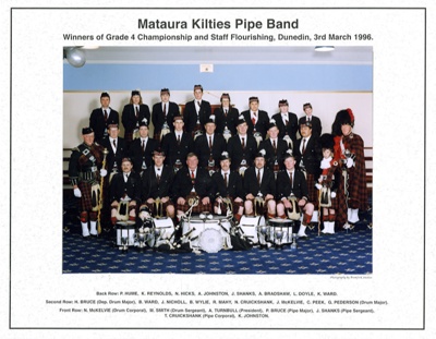 Photograph [Mataura Kilties Pipe Band]; Bremford, Arthur (Gore); 1996; MT2014.36.29 