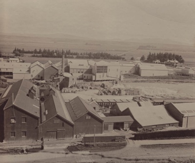 Photograph [Mataura Paper Mills, Mataura Falls, Mataura Freezing Works]; unknown photographer; 1920s; MT2011.185.24