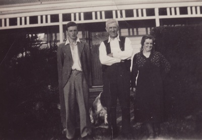 Photograph [W.H. Russell with his parents]; unknown photographer; 1935-1939; MT2014.14.5