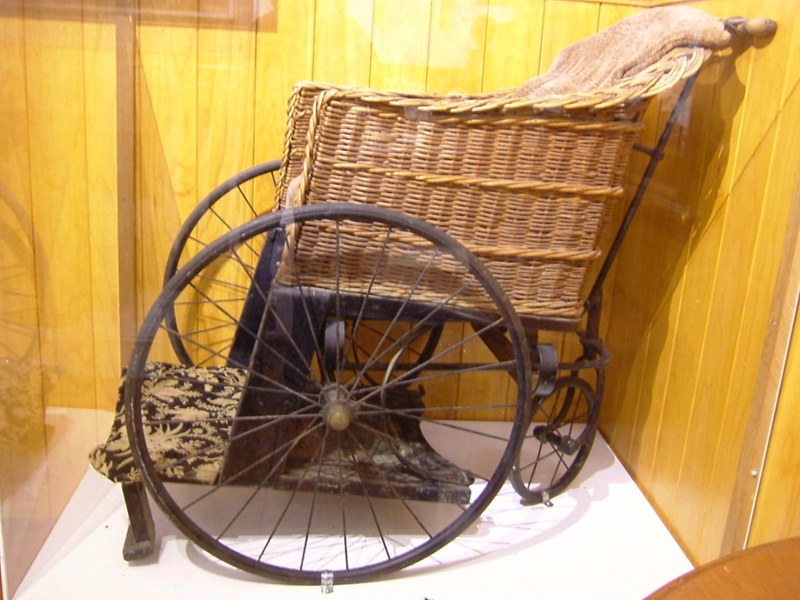 3 wheeled invalid chair; HM115 | eHive