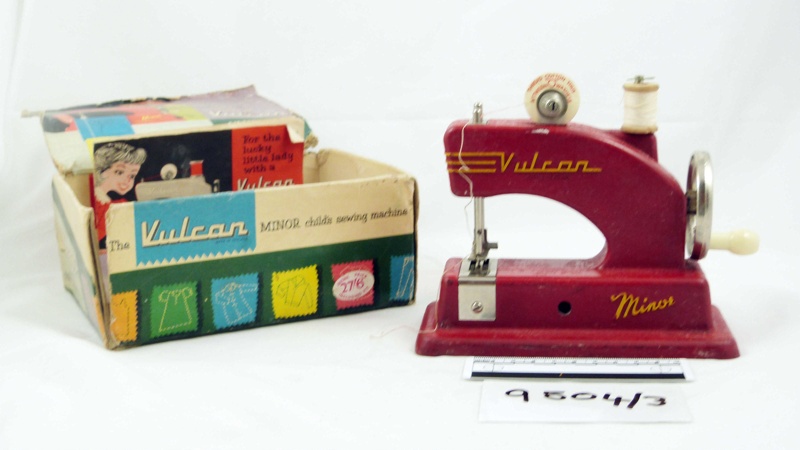 At Auction: VINTAGE VULCAN MINOR KIDS SEWING MACHINE