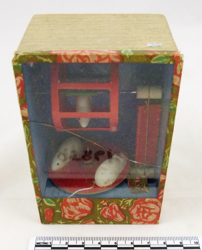 Mechanical toy mouse house; 18901930; 9586/1 eHive