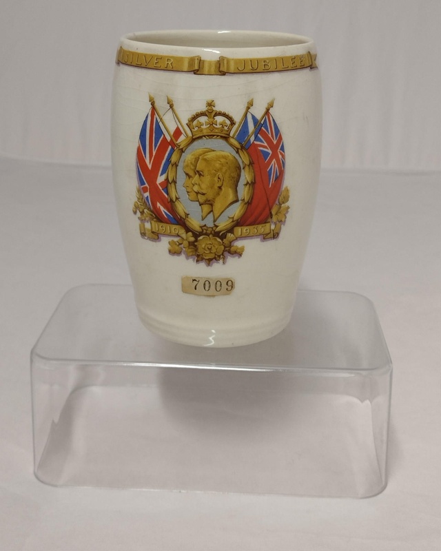 Silver Jubilee souvenir beaker; British Pottery Manufacturers